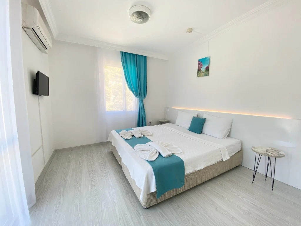 Minerva Port Hotel