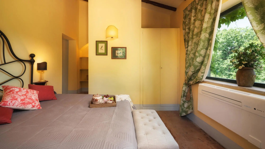 CASALE DELLOASI 12, Emma Villas