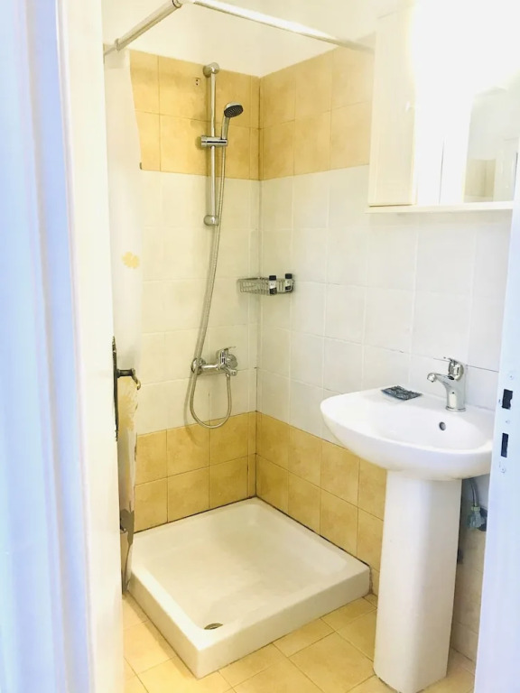 Studio in Banos Apartments with shared Swimming Pool