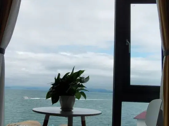 Yujia Seaview Apartment