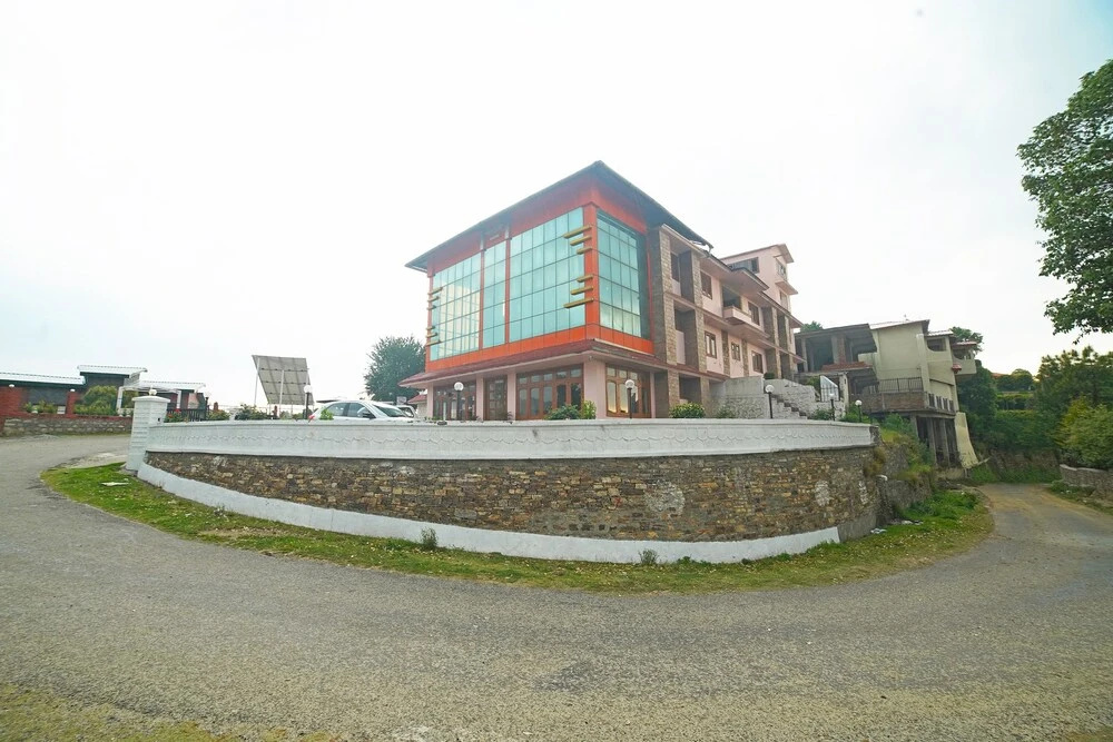 Oyo 37141 Pathik Resort