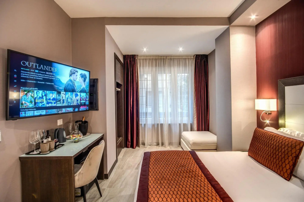 MZ HOTEL