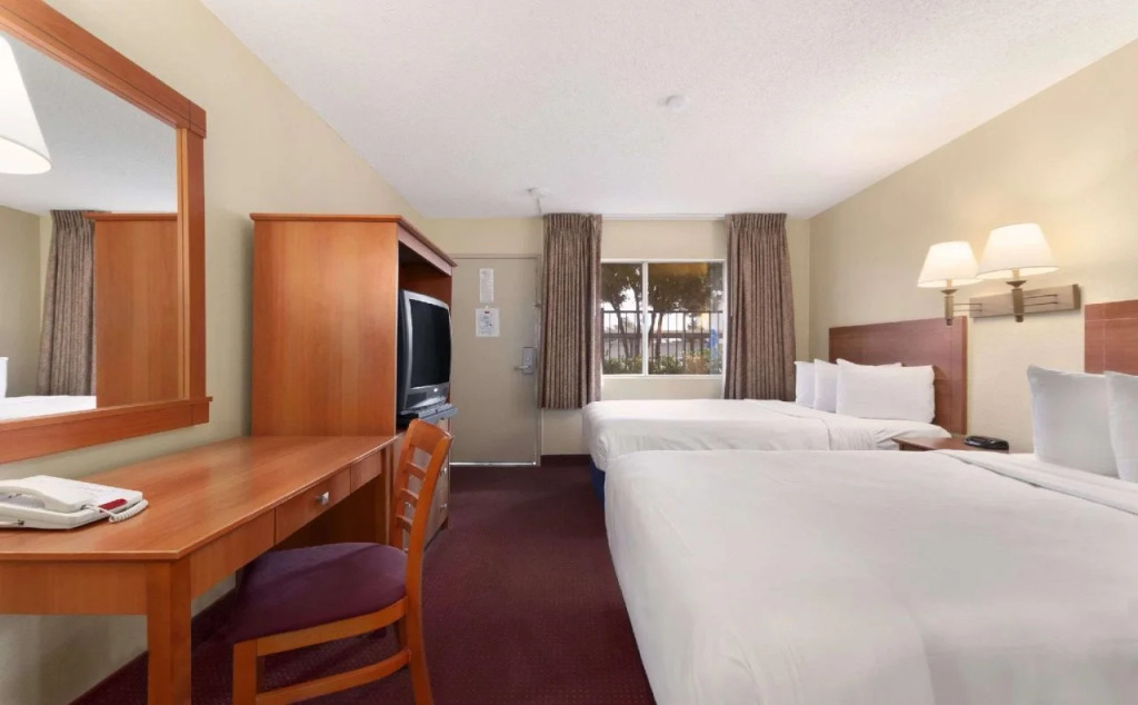 Days Inn Las Vegas at Wild Wild West Gambling Hall