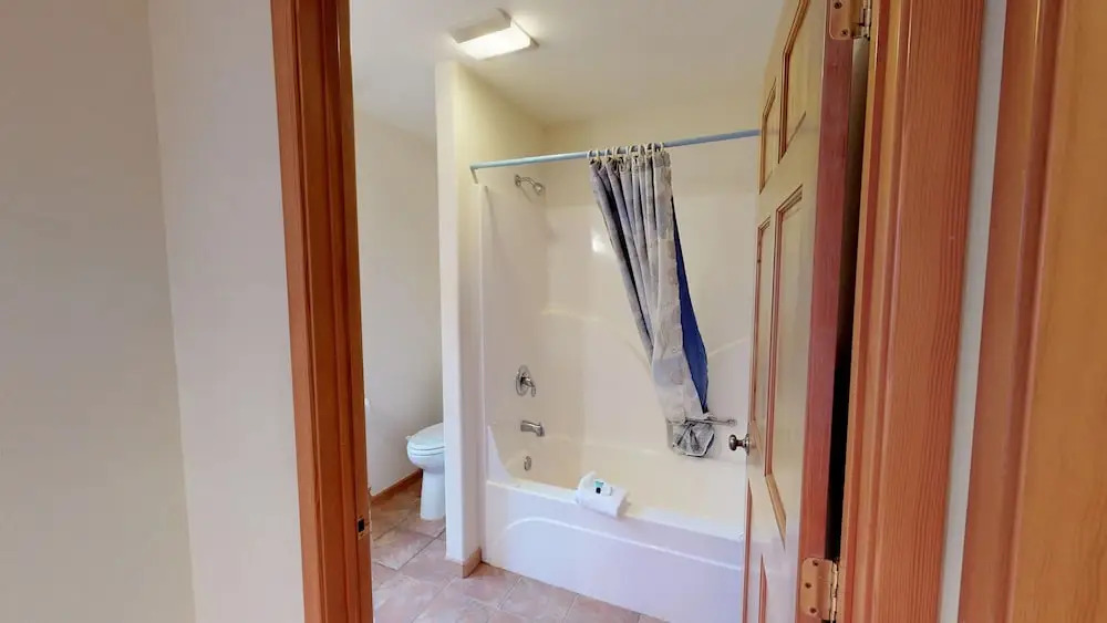 Om  3 Bedroom Home