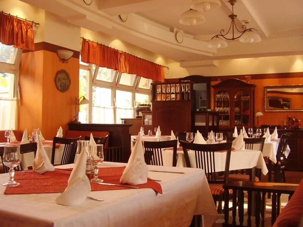 Tisza Alfa Hotel