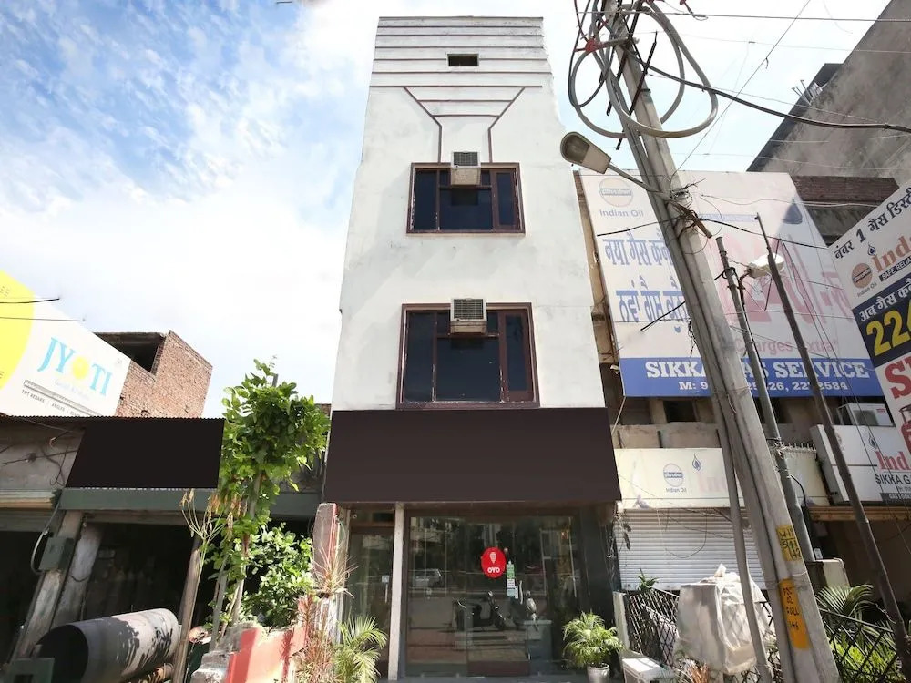OYO 9243 Trumpets Hotel