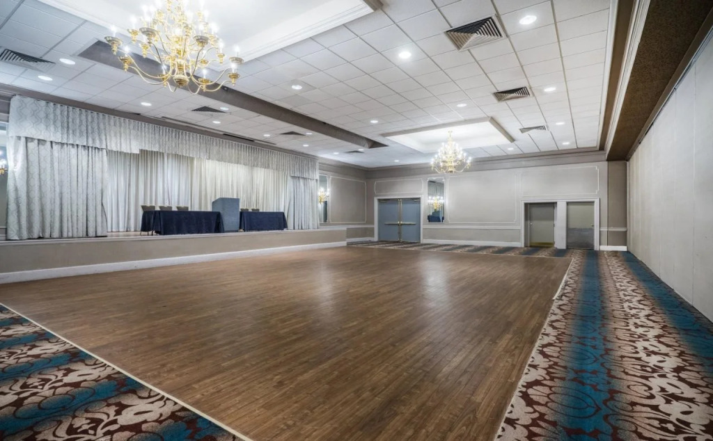 enVision Hotel & Conference Center Mansfield-Foxboro