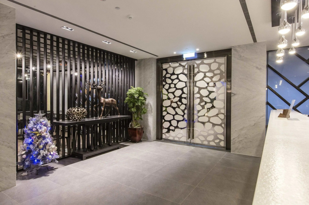 The Cloud Hotel