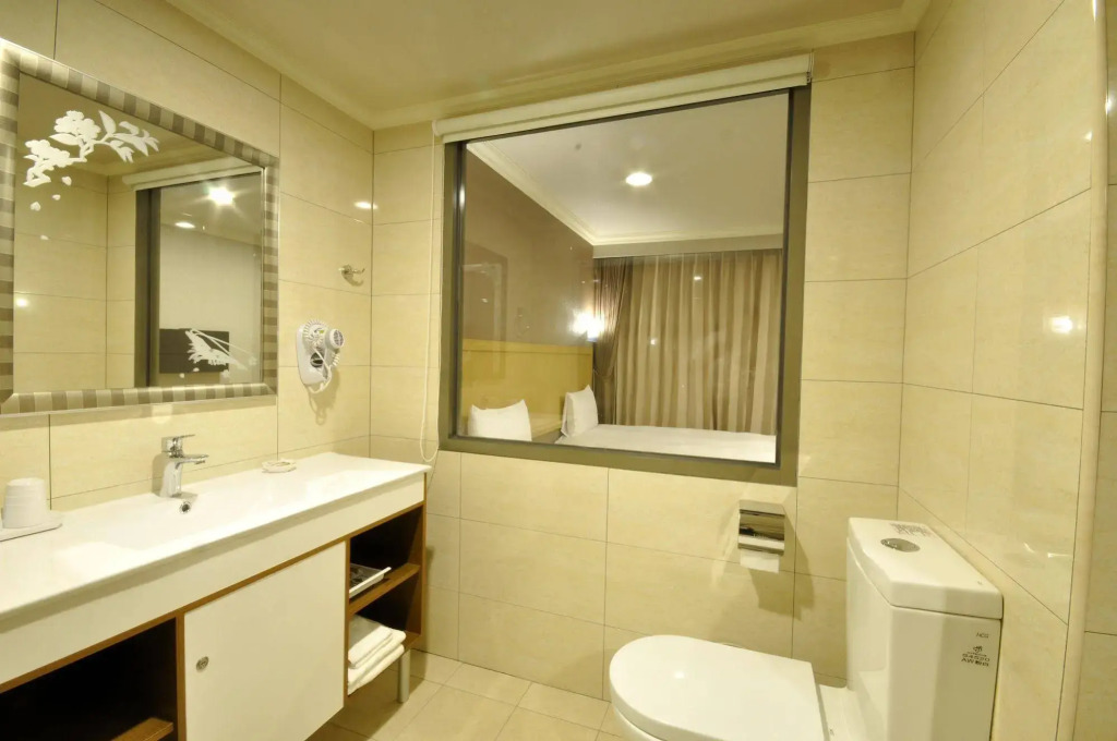 Fish Hotel - Pingtung