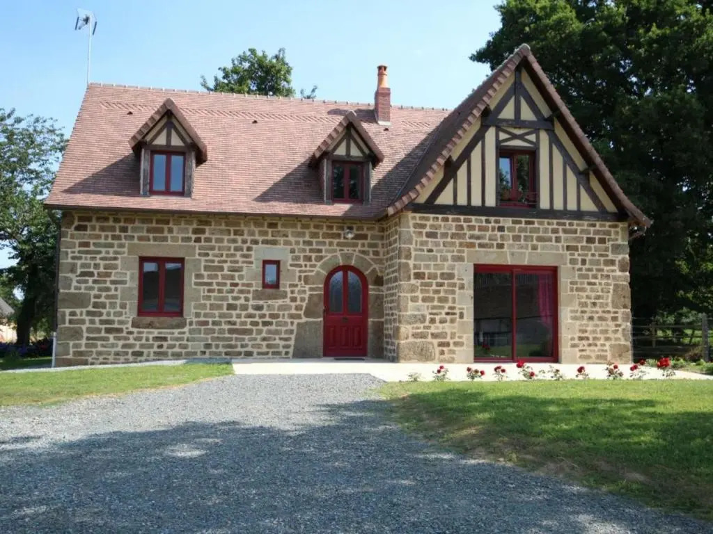 Maison spacieuse à St Denis de Villenette avec jardin clos - FR-1-497-115