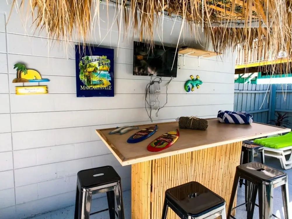 Beach Barn - 4 Bedroom Pet-friendly Home With Private Pool