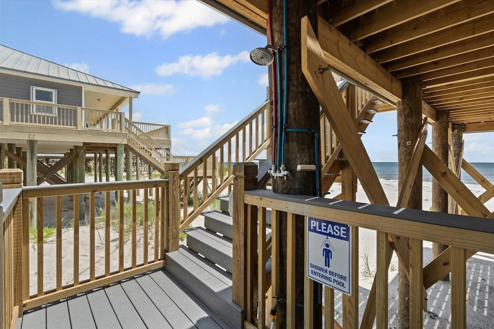 Surfside - 2431 Bienville 4 Bedroom Home by RedAwning