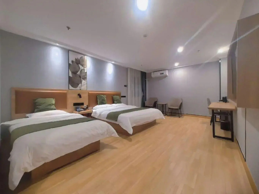 GreenTree Inn Suzhou Taiping Town High-speed North Station Express Hotel