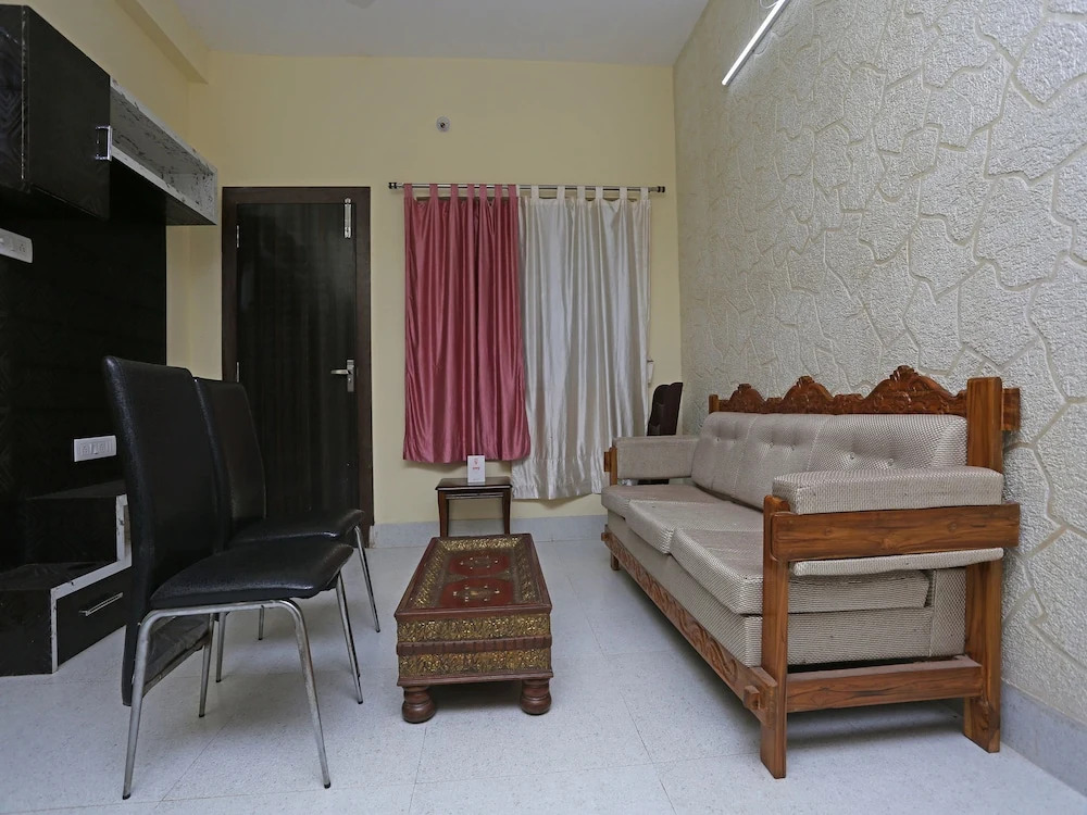 OYO 10339 SR Corporate Guest House