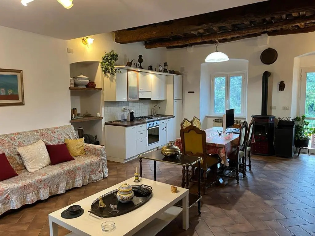 LevantoTwo bedrooms Flat with terrace