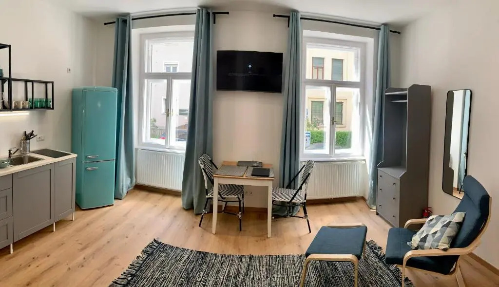 Vintage Chic Studio - by Nahuen Suites