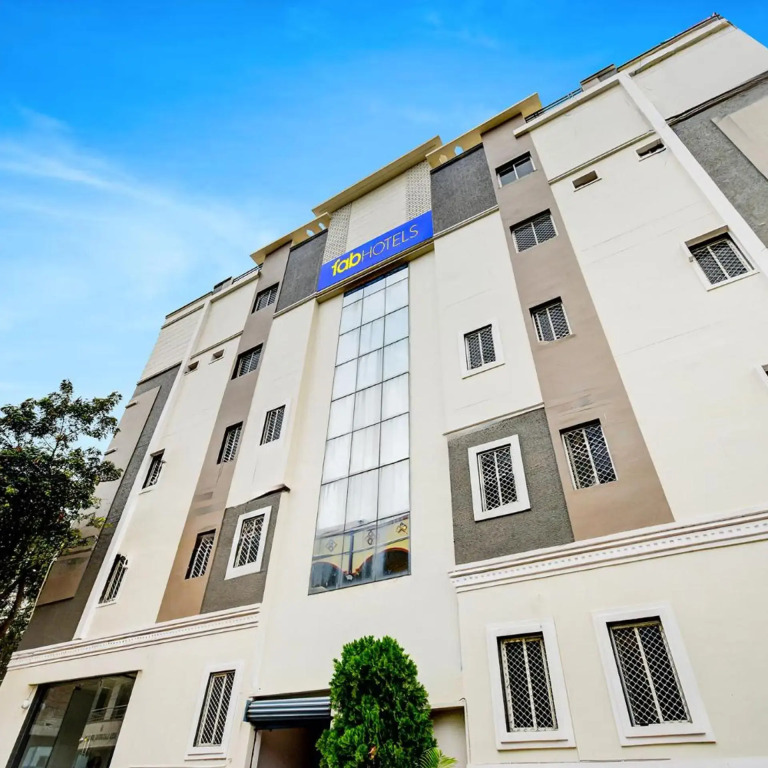 FabHotel Pushpa Grand