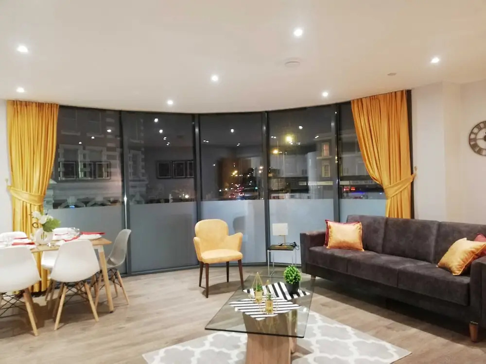 Elegant Plus Luxury Apartments