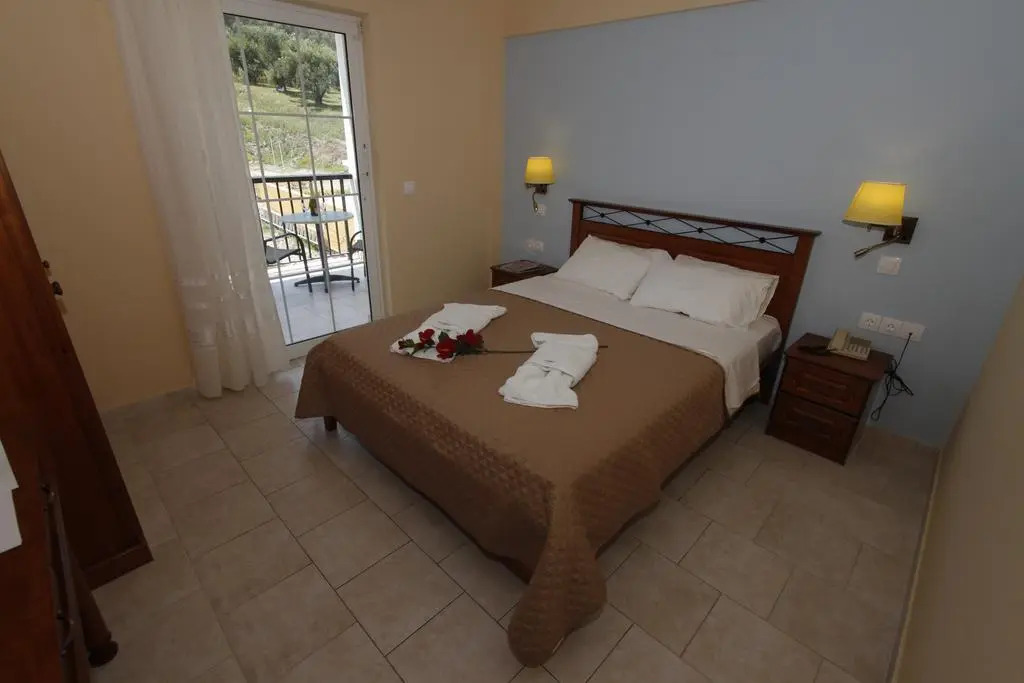 Perros Hotel