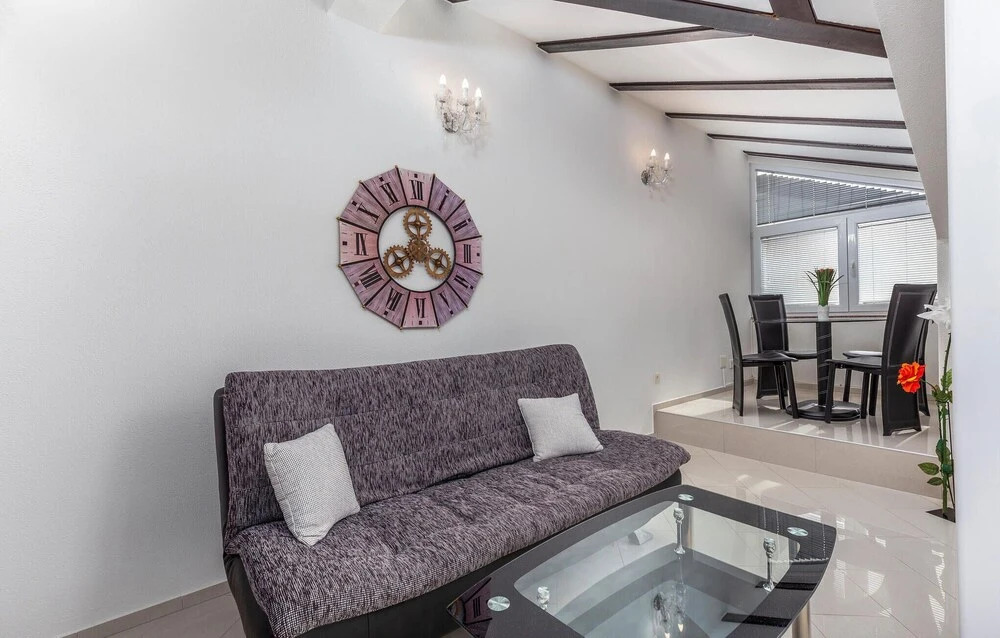 Lovely Home In Veprinac