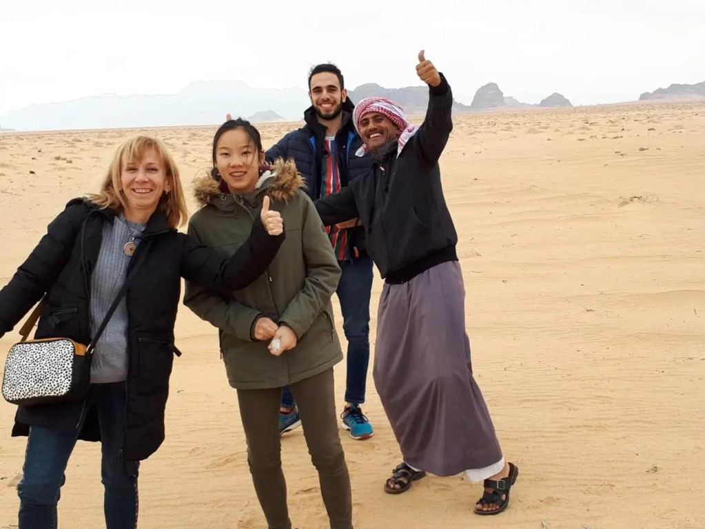 WADI RUM-Bedouin Tents and Jeep Tours