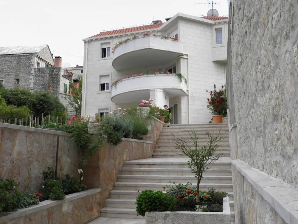 Apartment Mladinic 524 / Three Bedrooms A1