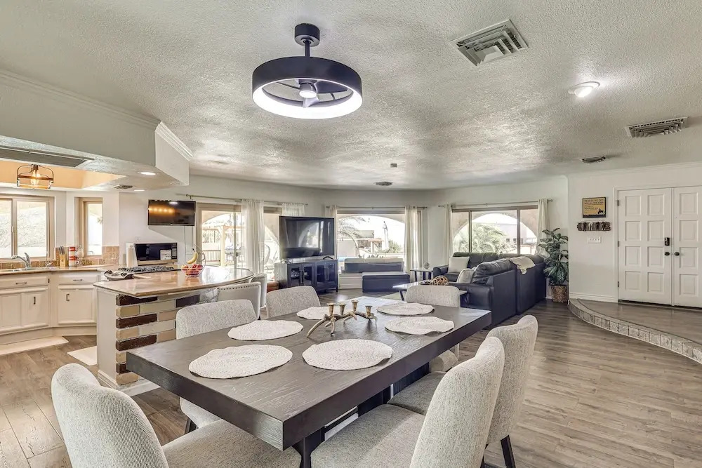 Lake Havasu Home w/ Pool: 2 Mi to Boat Launch