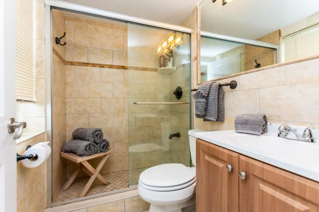 Ocean Beach Condo 3BR On the Sand 811