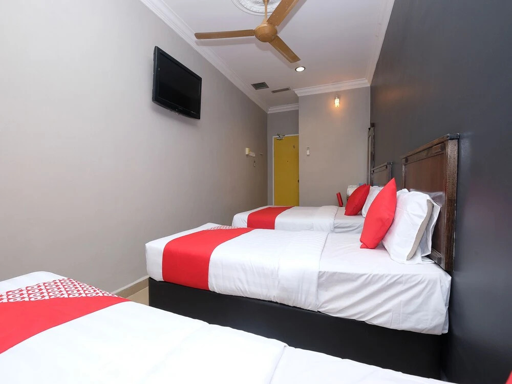 Nice Stay Hotel by OYO Rooms