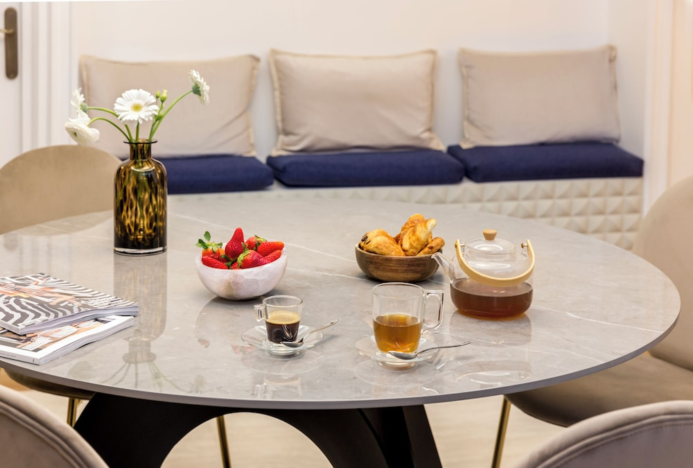 Merveil Luxury Suites - Lenoir I-II-III