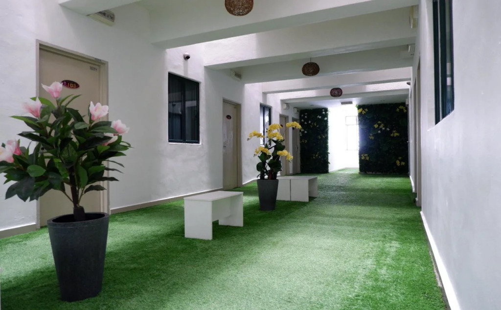 Iris Garden Hotel