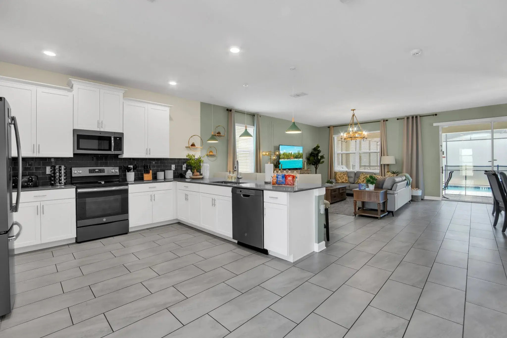 *New* Dreams Come True Villa w/ Private Pool, Kissimmee, US