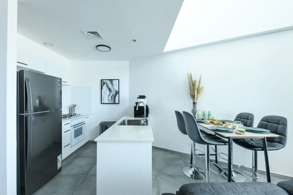 MAMAD - Luxe Apt in Top Tel Aviv Neighborhood