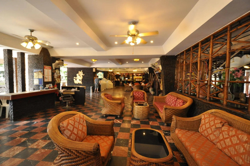 Basaya Beach Hotel & Resort