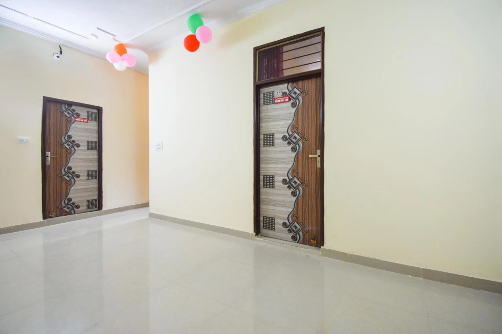OYO 67289 Hotel Kaushik