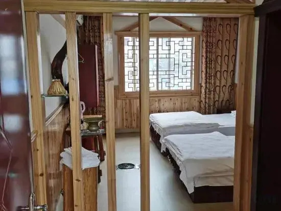 Yixuan Light Travel Hotel