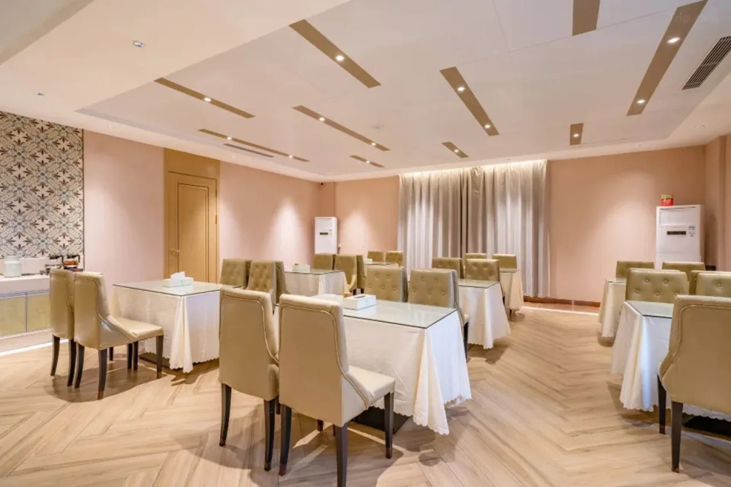 Vienna Hotel Shenzhen Longsheng Subway Station Branch