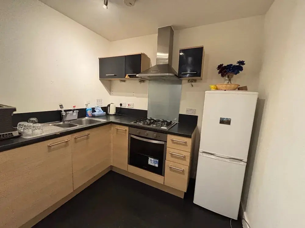 1 Bed Flat - Sleeps 4 - Pets - Parking - Wifi