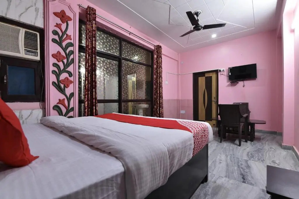 OYO 43148 Hotel Classio