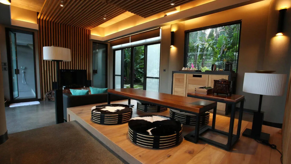 The House 15