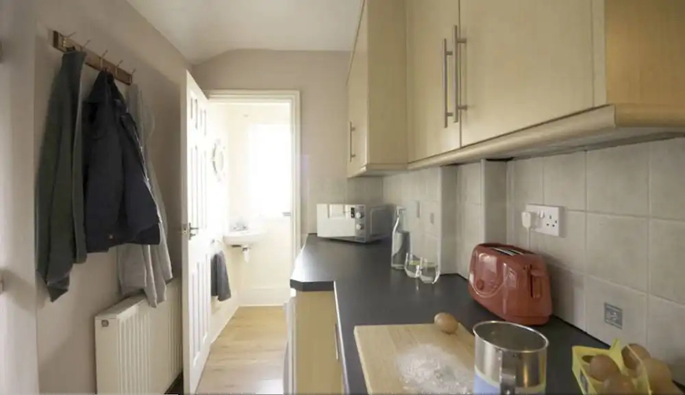 RoomTel - Brook House