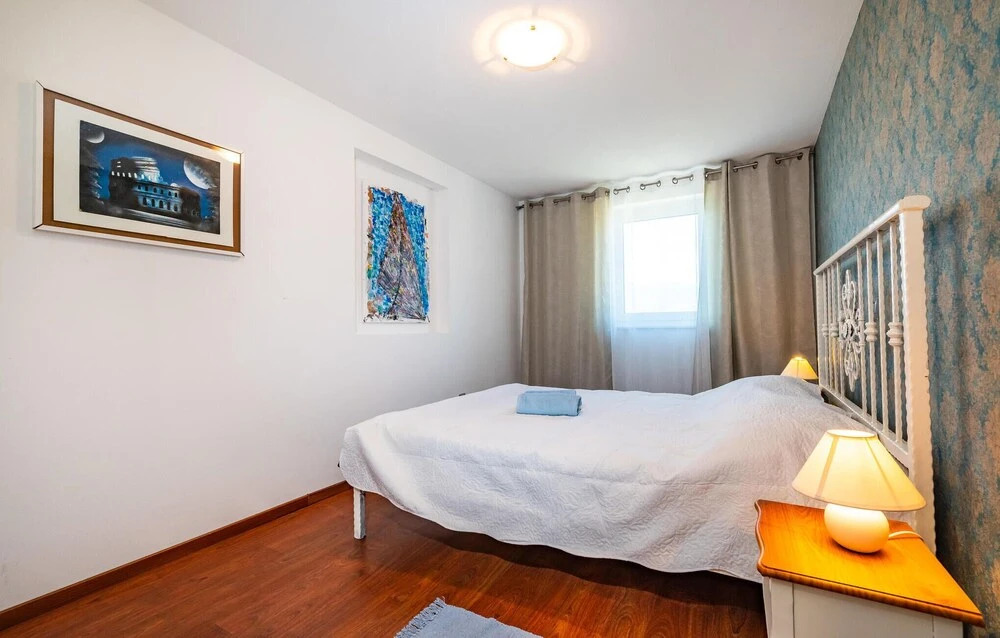 Amazing Home in Novigrad With 5 Bedrooms, Wifi and Outdoor Swimming Pool