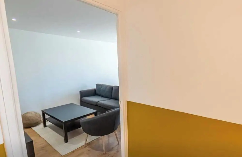 Private Room in a Shared Flat - Lyon 8e