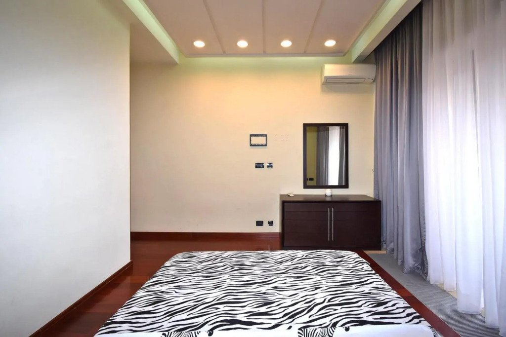 Teryan street, 3 bedrooms Luxury, Duplex apartment TT444