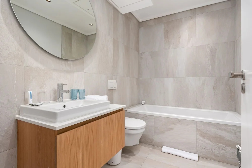 Cosmopolitan Luxury Serviced Apartments