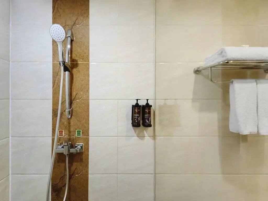 Vienna Hotel Shenzhen Guanlan Tangren Street