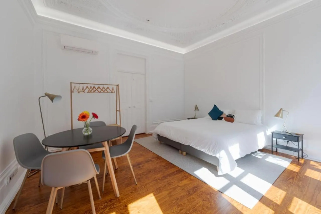 Almada Villa
