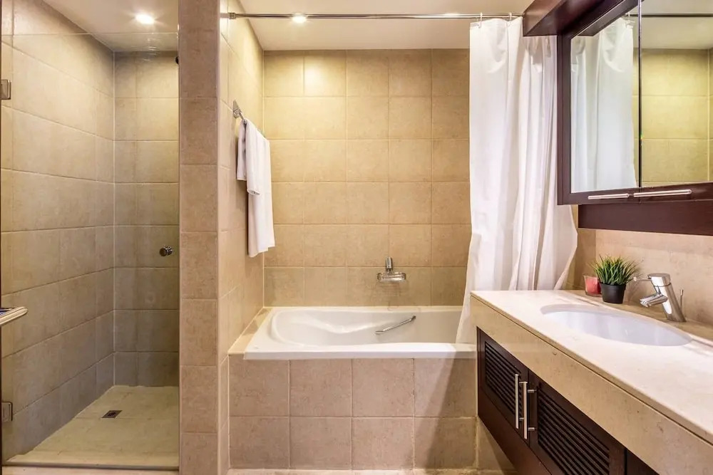 Lavish 2BR With Picturesque Burj Khalifa Views!