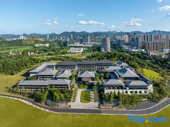 Renaissance Hangzhou Linan Hotel