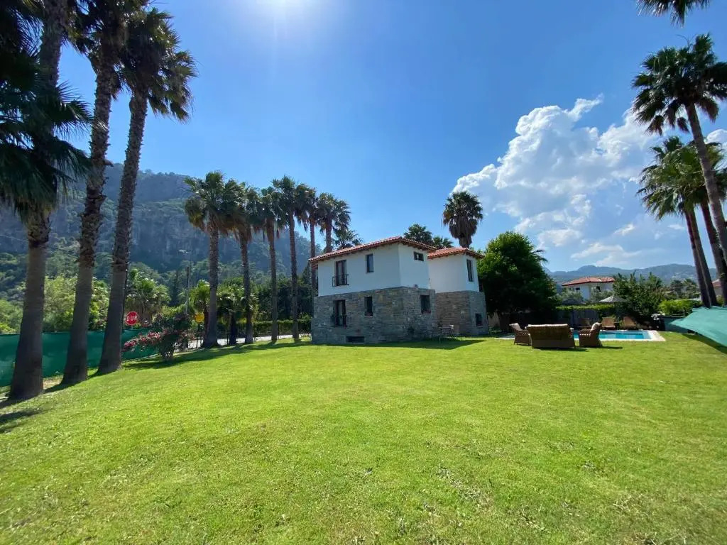 Villa Merry - 3BR Private Pool&Garden - 50m to River